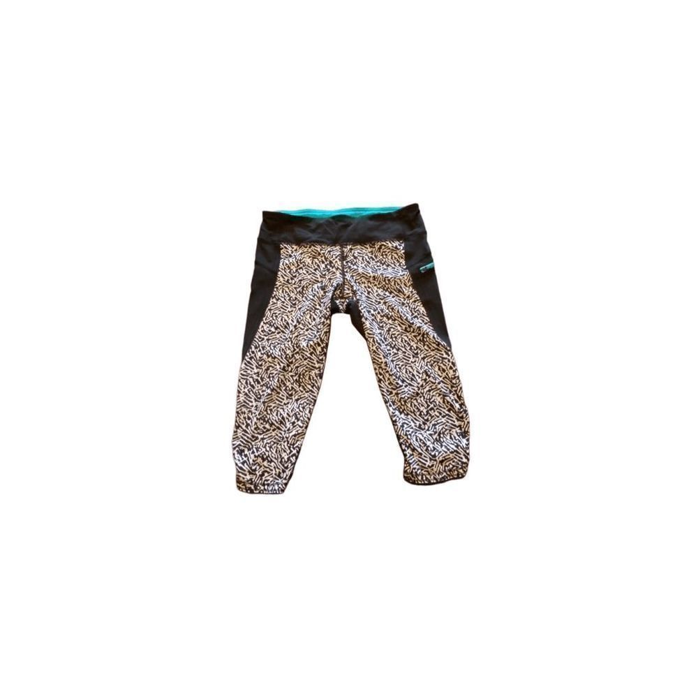 Lululemon Run: Top Speed Crop Mini Brushed Animal Black White / Black Size 10